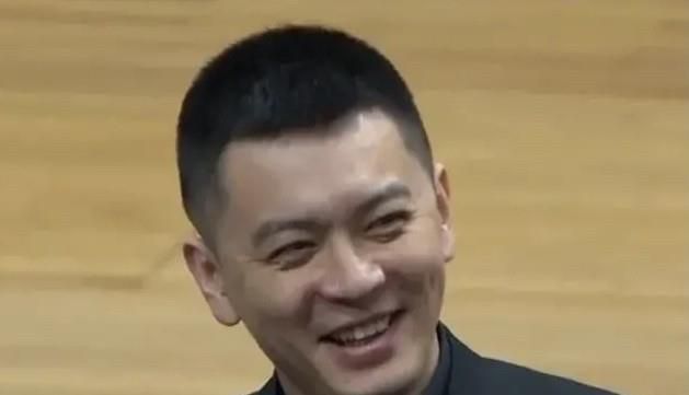 花儿女老师浓熟的花瓣